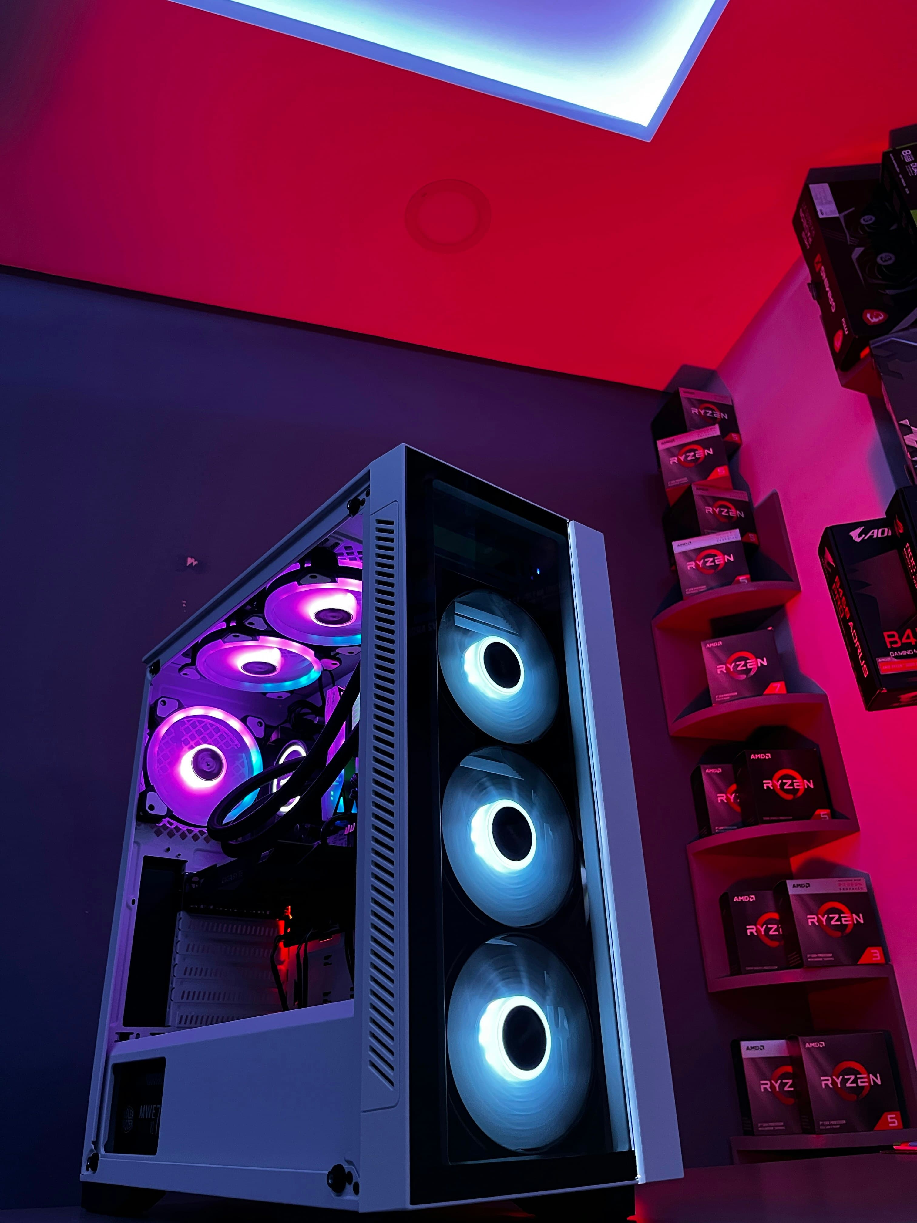 PC Starter Gaming V2 armada por AbsolemTech con Intel Core i5 12400F y RTX 3060 12GB